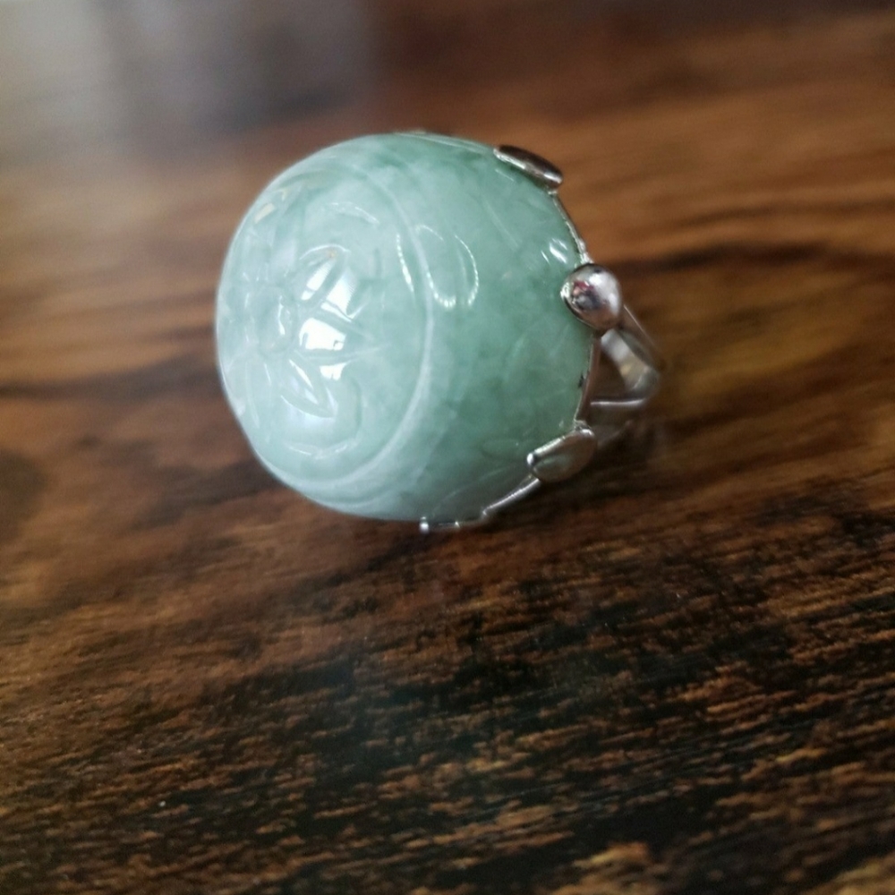 Jade Ring - Picture 7 of 7